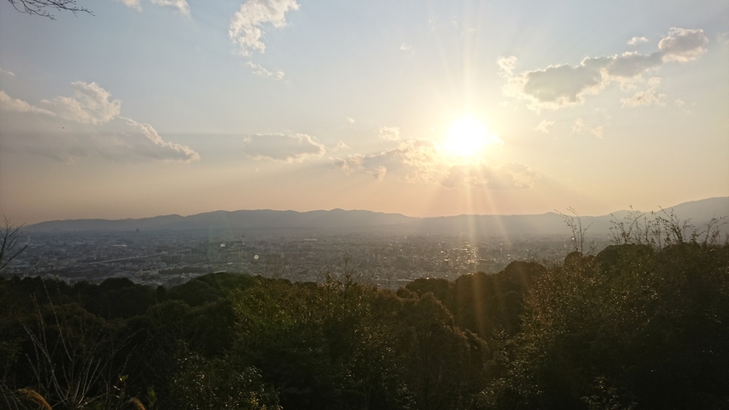 京の落日。