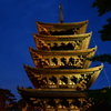 映える木造建築。