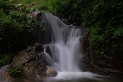 静隠の滝。