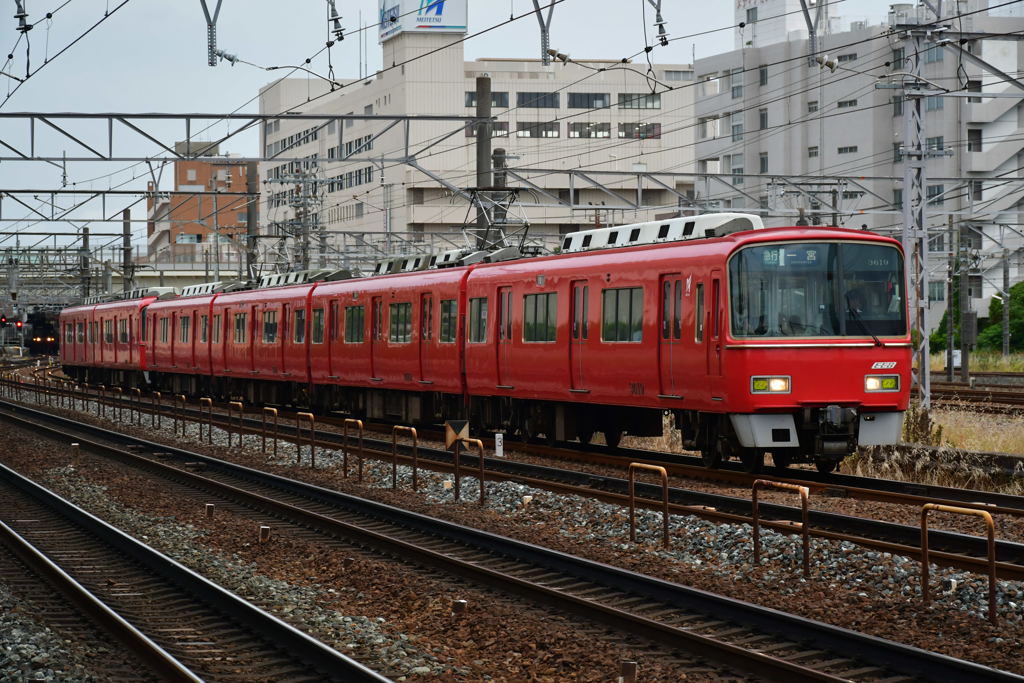 赤い電車。