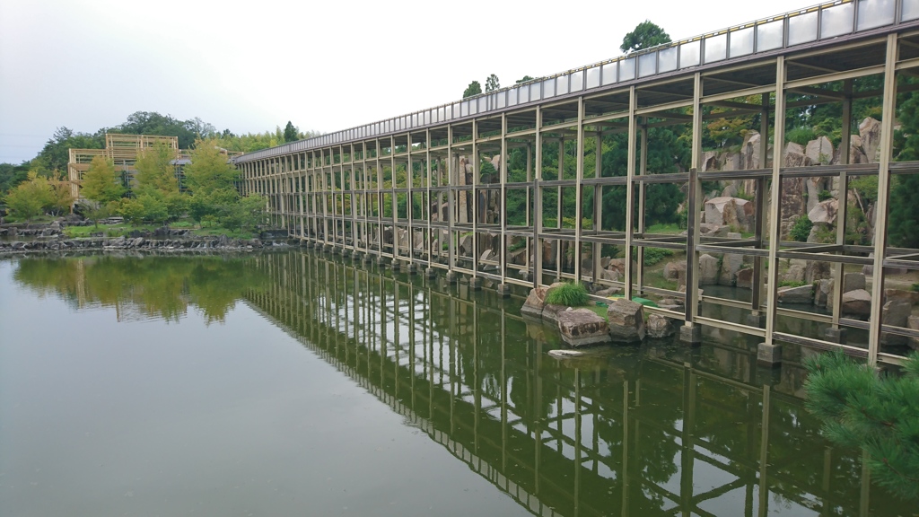 池泉回遊式庭園の新時代。