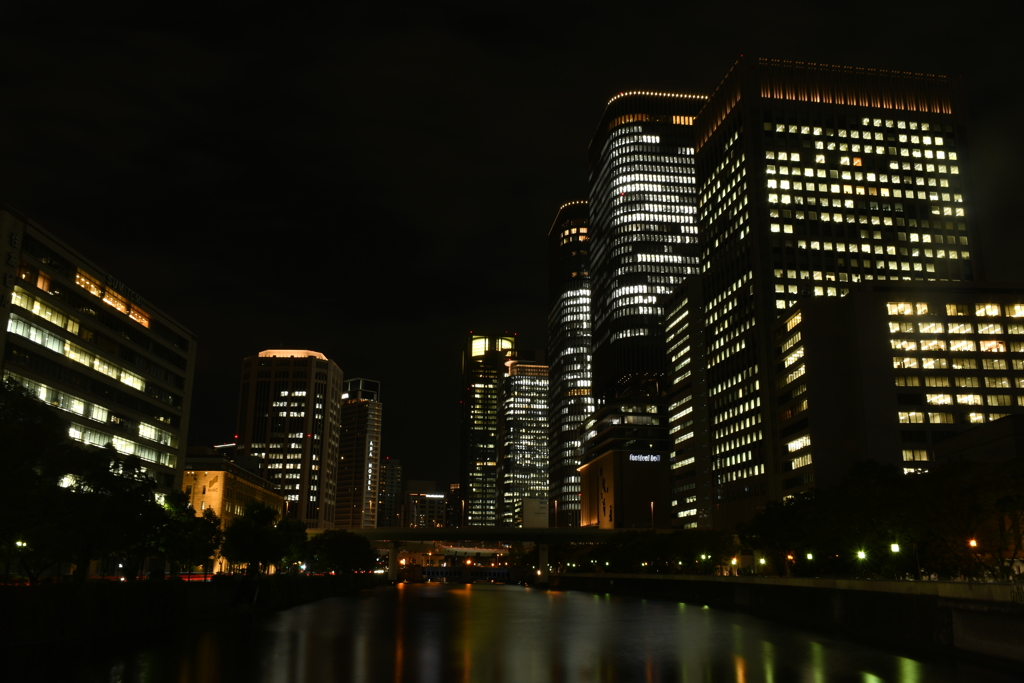 大阪。