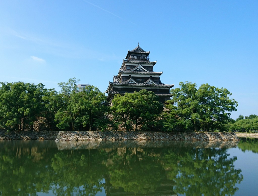 真夏の鯉城。
