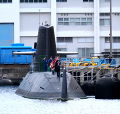 潜水艦　敬礼