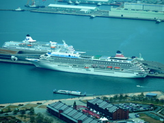 横浜港