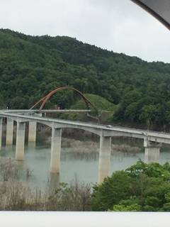人造湖