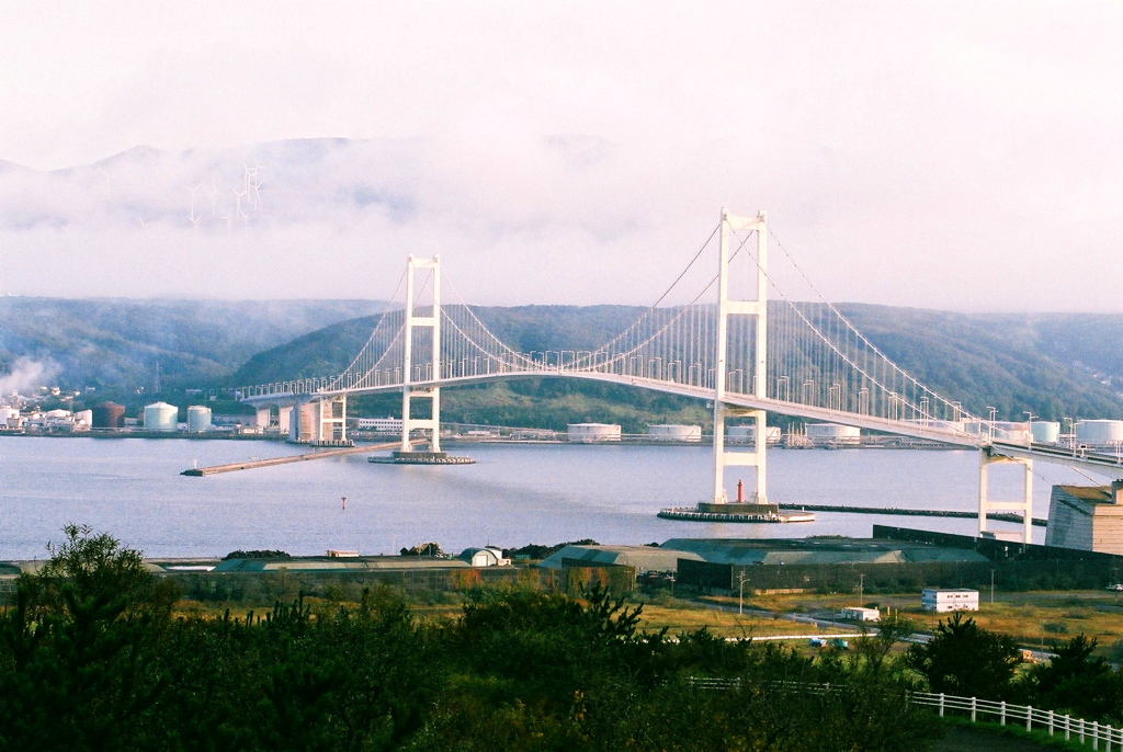 橋…向こう岸へ