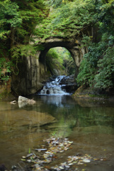亀岩の洞窟