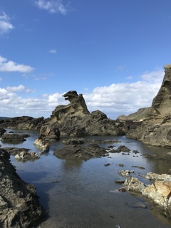 男鹿半島ゴジラ岩