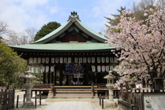 白峯神宮