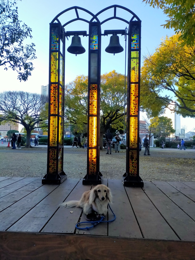 I赤レンガ倉庫前の幸せの鐘
