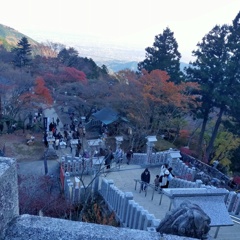長い階段を上がって大山阿夫利神社に到着