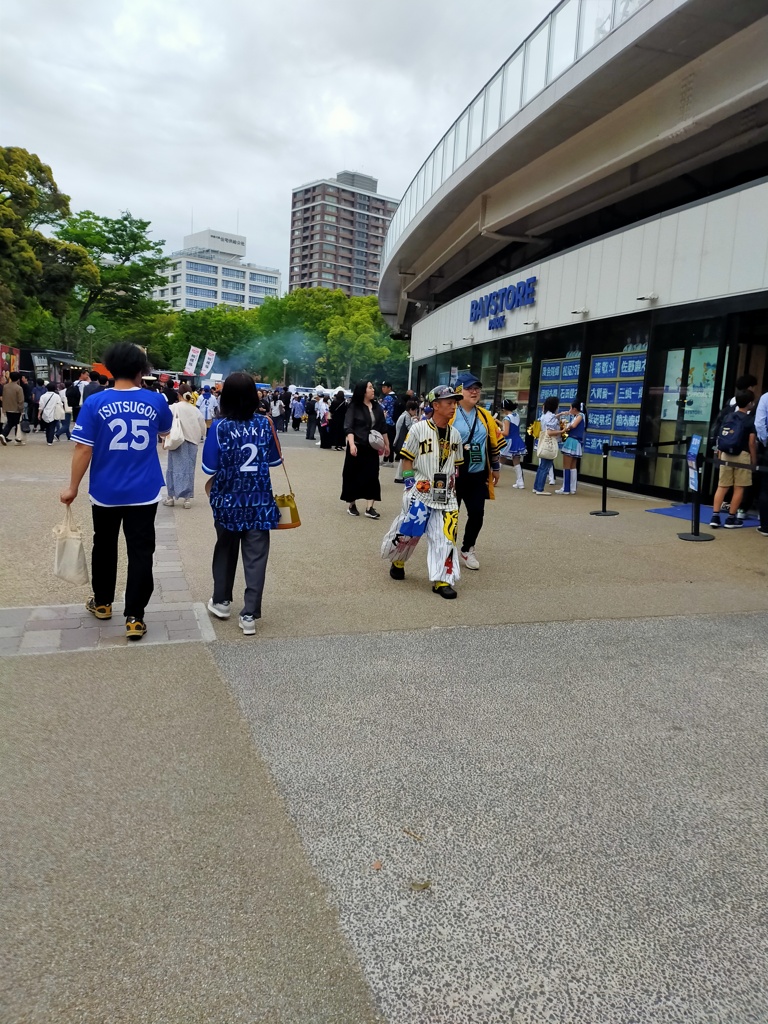 Dena対阪神　試合前の横浜スタジアム