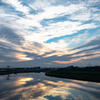 川と空