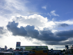 二色の雲