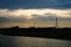 川と空