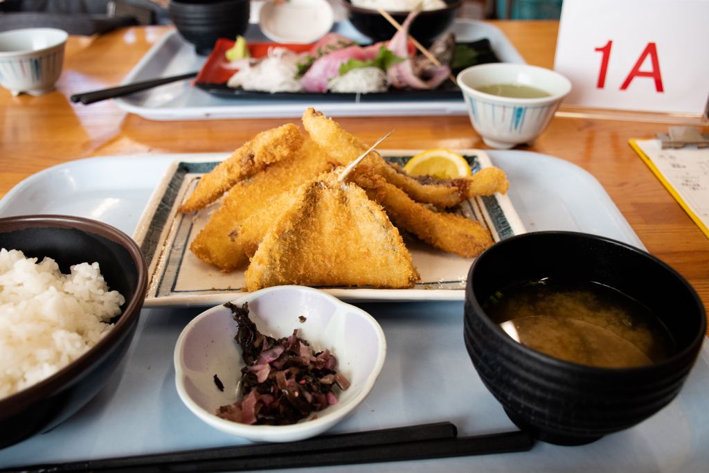 ミックスフライ定食