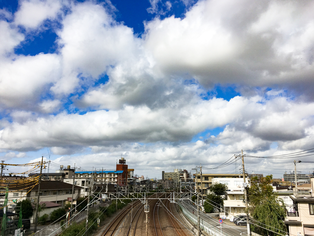 線路と空