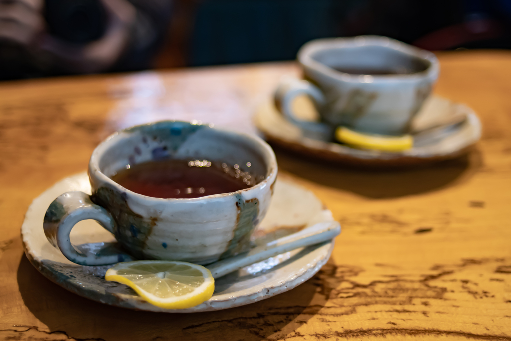 喫茶店のホットティー