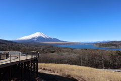 大寒に向かい寒さも本格化(山中湖明神山パノラマ台)