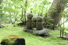 苔むす良縁地蔵(長谷寺)