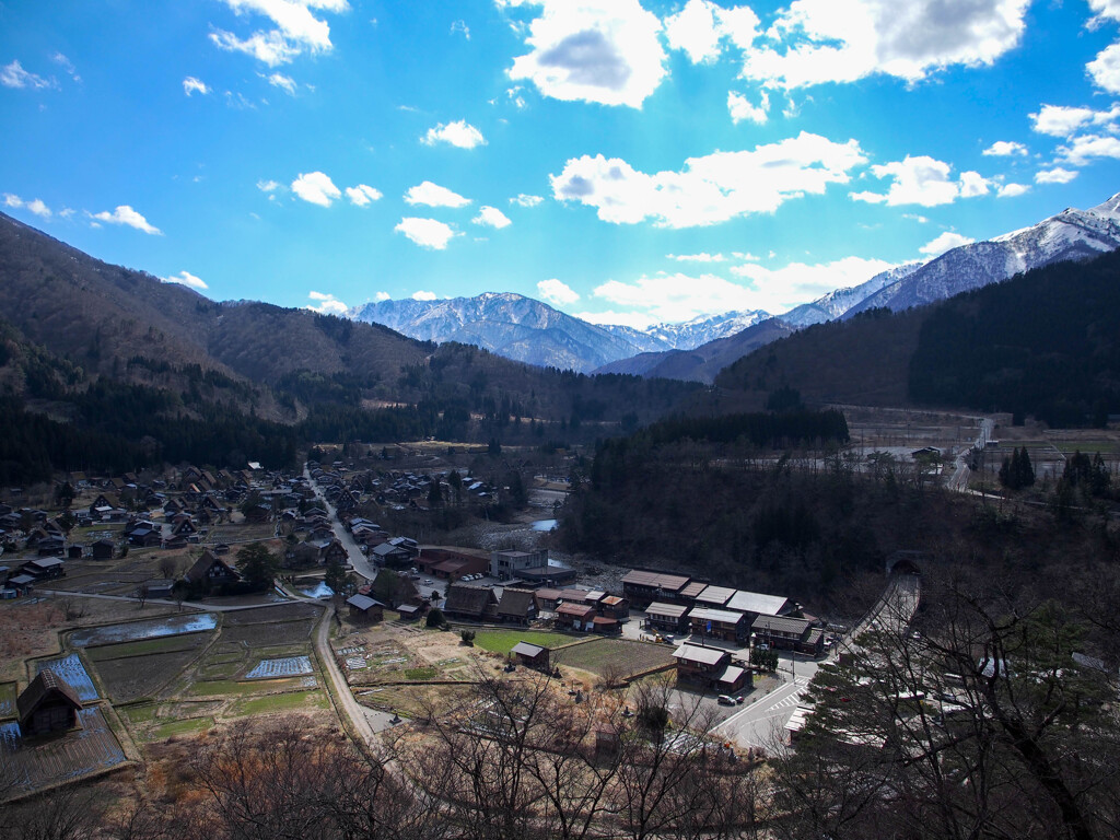 世界遺産撮ったら空に持っていかれた（笑）