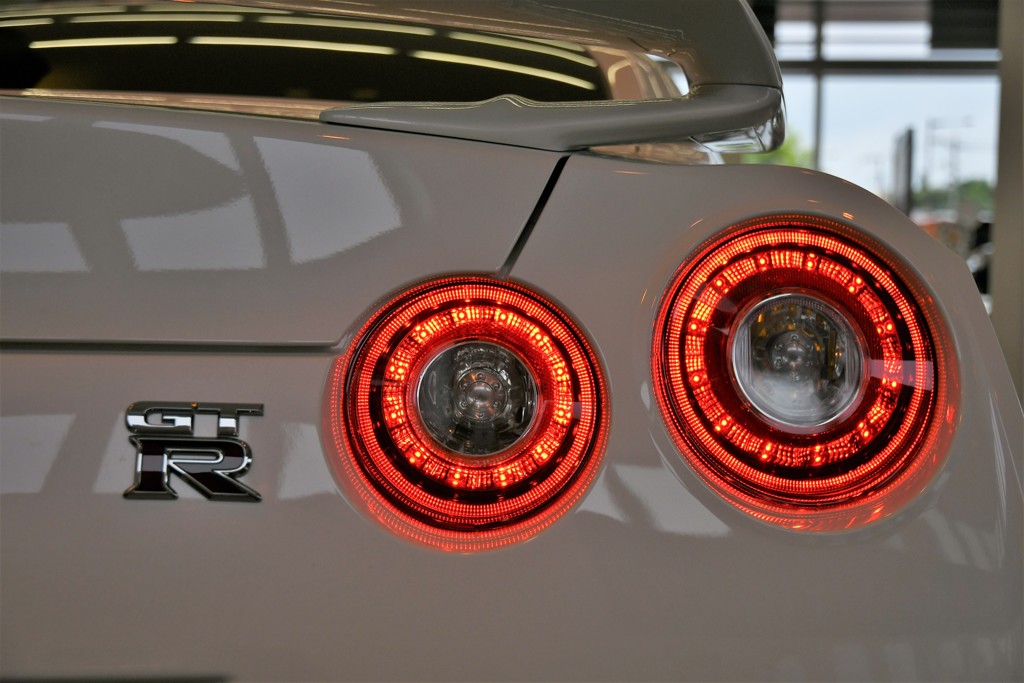 NISSAN　GT-R