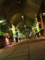 タイムトンネル