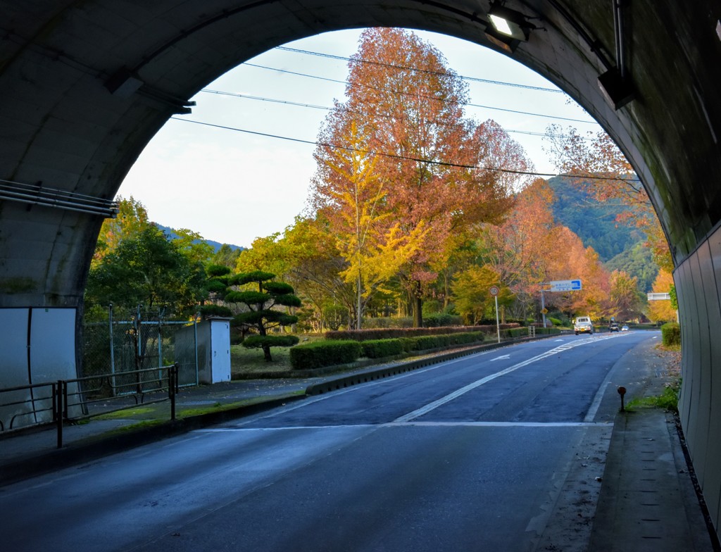 トンネルの向こうは･･･