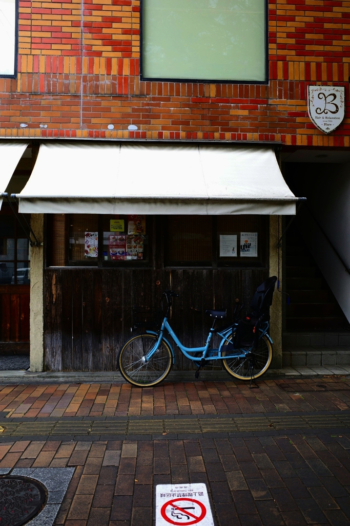 青い自転車