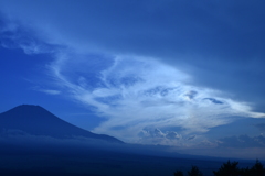 富　士　山