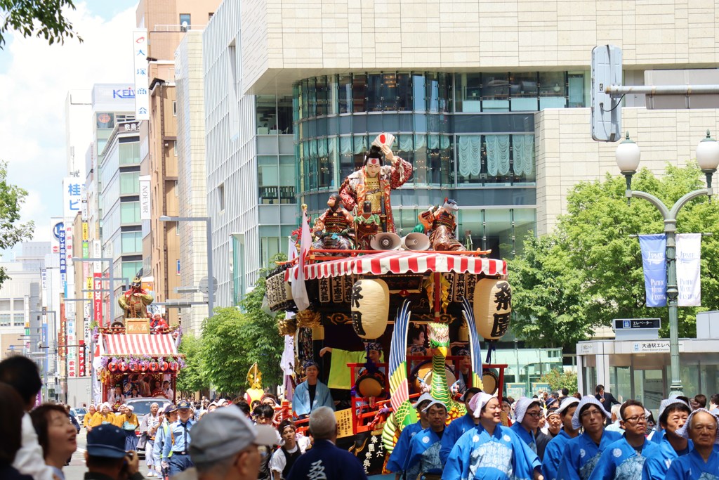 今日はお祭り　３