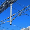 線路の上に有るアレ
