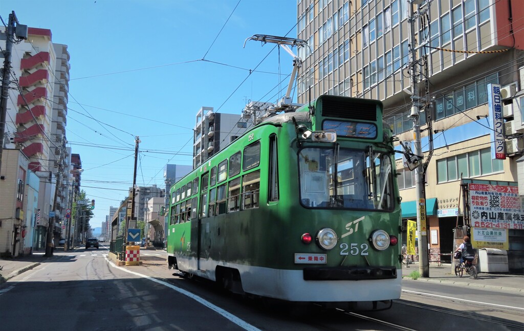トラム　１