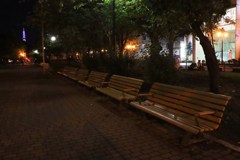 夜の大通公園　２　ベンチ