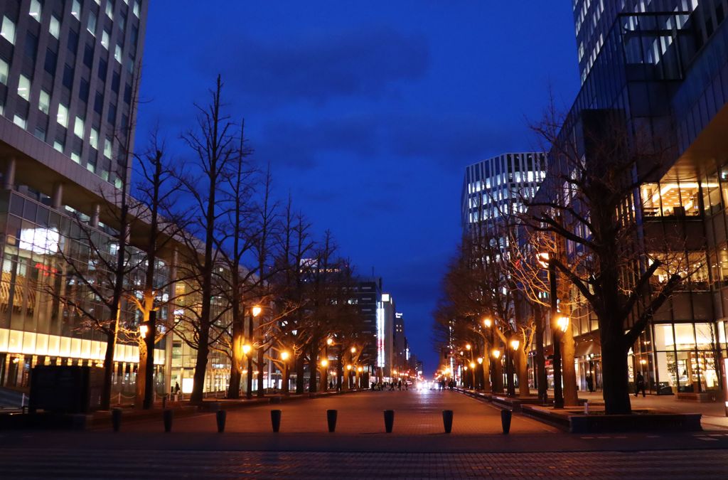 夕刻の赤レンガ広場