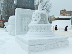 インドネシアの雪像