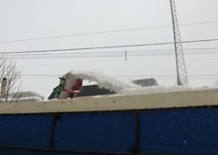 排雪作業　２　我が家の玄関から