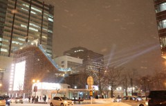 雪まつり大通り会場　ライトで良い意味煽ってます！