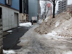 車道を除雪して歩道へ