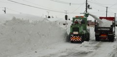 排雪作業　７　排雪後の壁