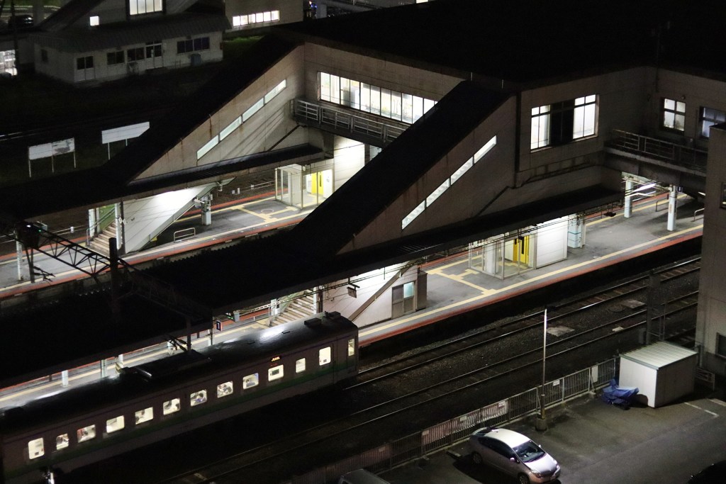 夜の駅