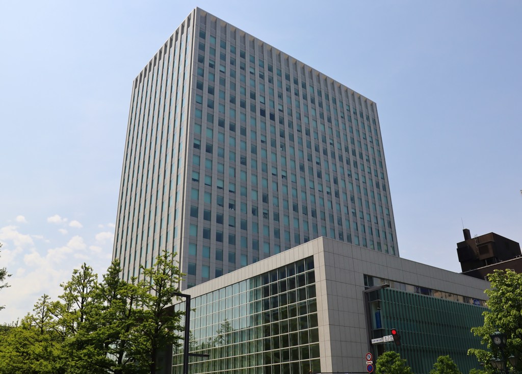 札幌散歩４８　　日本生命ビル