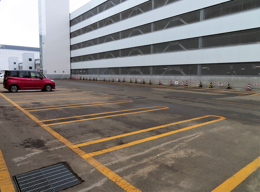 駐車場　新千歳空港