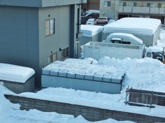 ガレージの屋根　除雪後