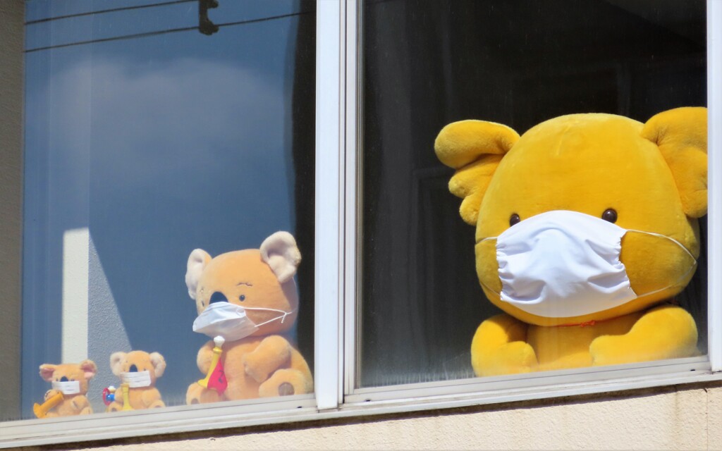 とある窓を