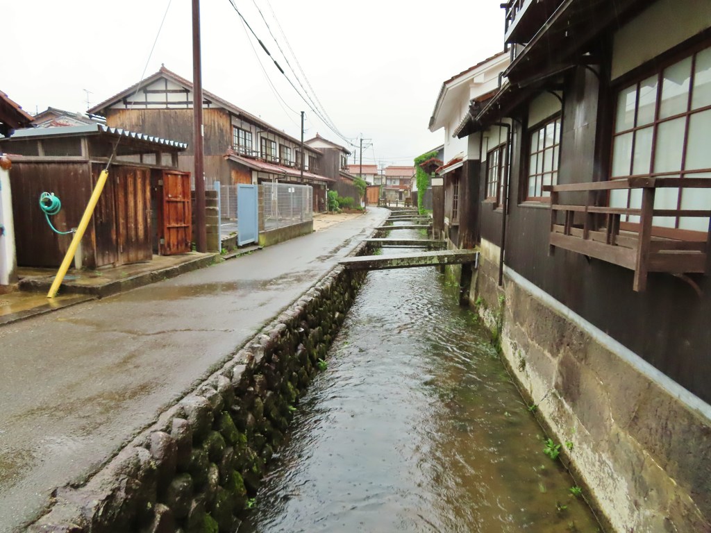 雨の倉吉を　２