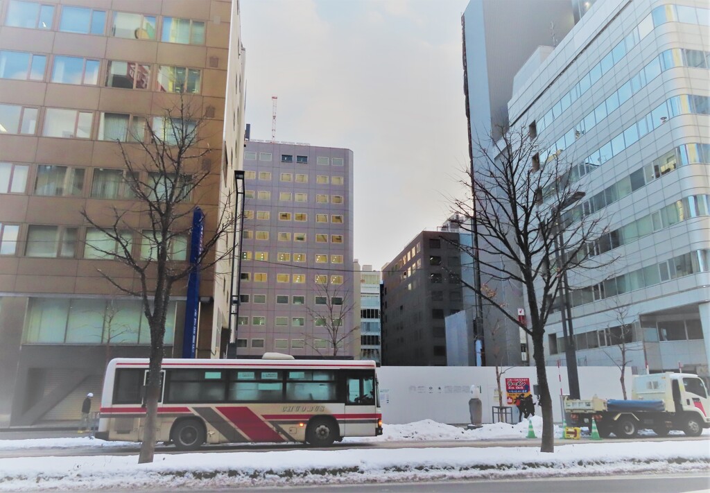 「また一つ、ビルが無くなった…」　