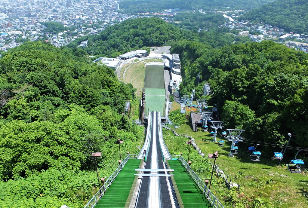 大倉山ジャンプ台２   皆さん！飛んでみますか？