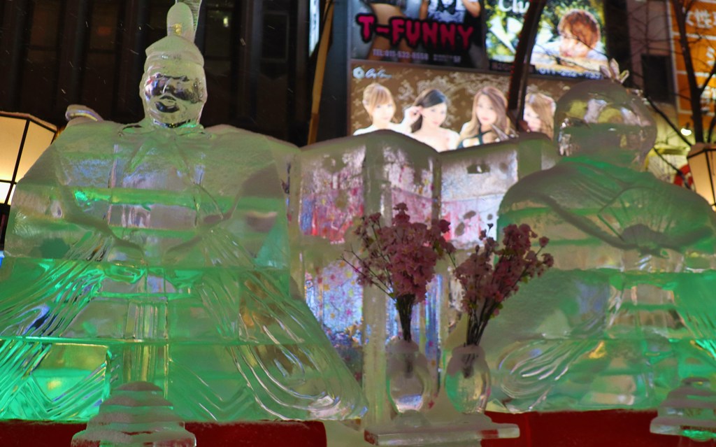 雪まつり　すすきの会場の続き　５